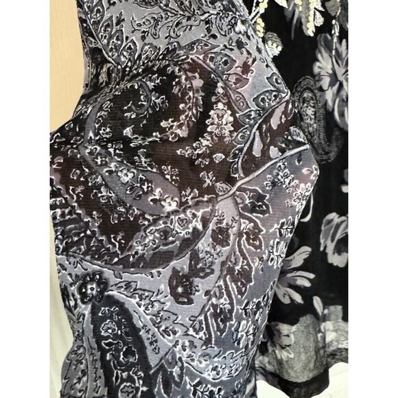 Coldwater Creek  2X Plus Semi Sheer Top Y2K Graphics Sequin Dark Floral - Picture 4 of 10